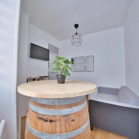 The Secret Cave * Reims